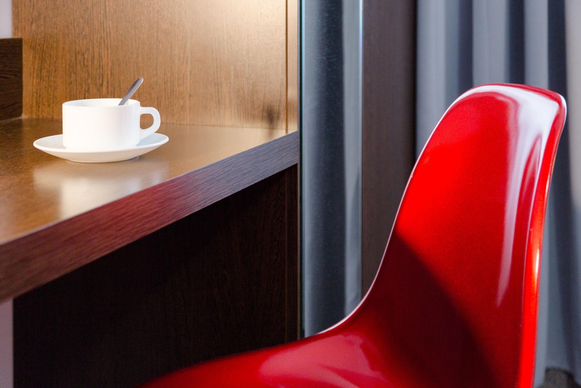Urban Style, Hotel Le Cheval Noir, Saint-Etienne Luaran gambar