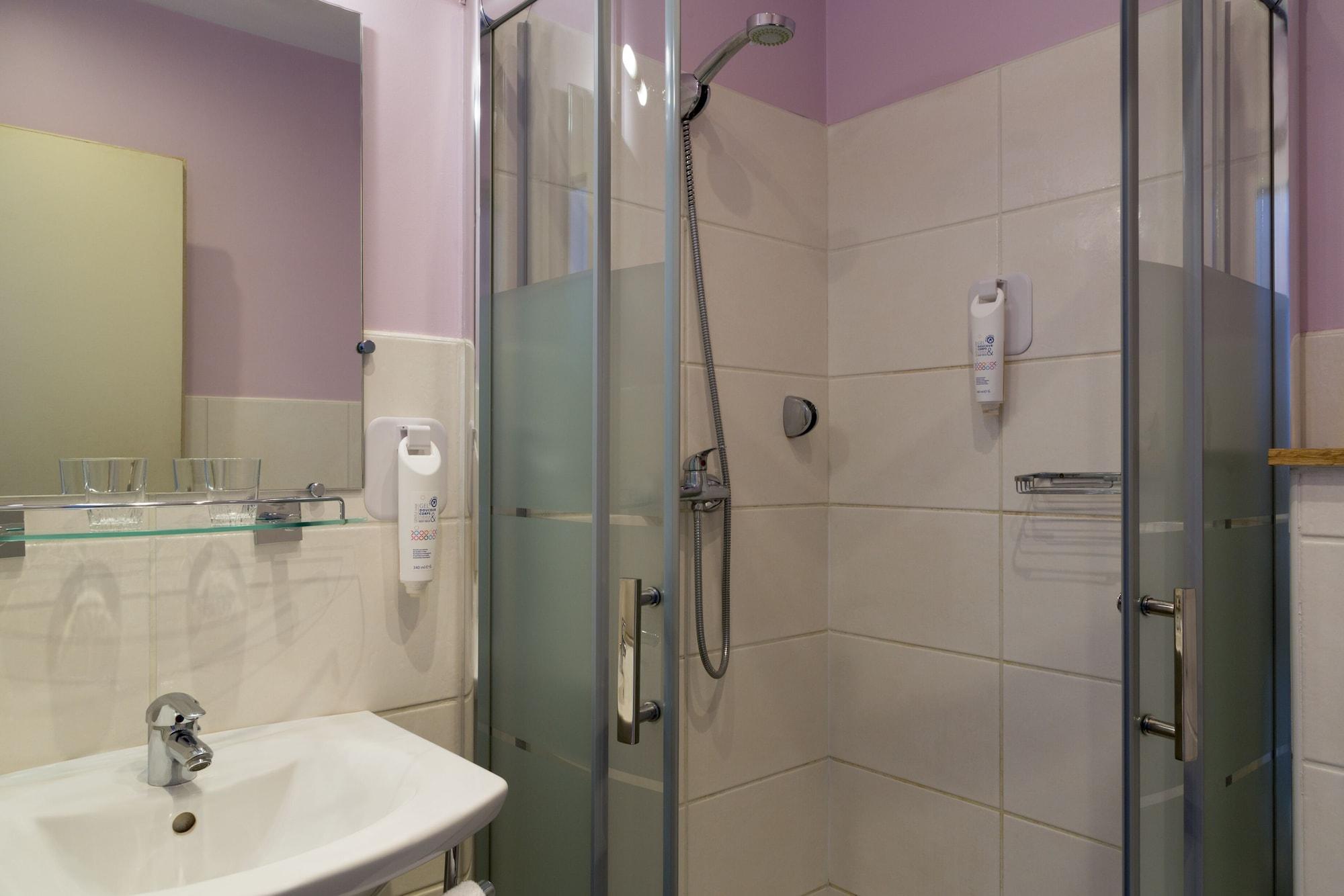 Urban Style, Hotel Le Cheval Noir, Saint-Etienne Luaran gambar